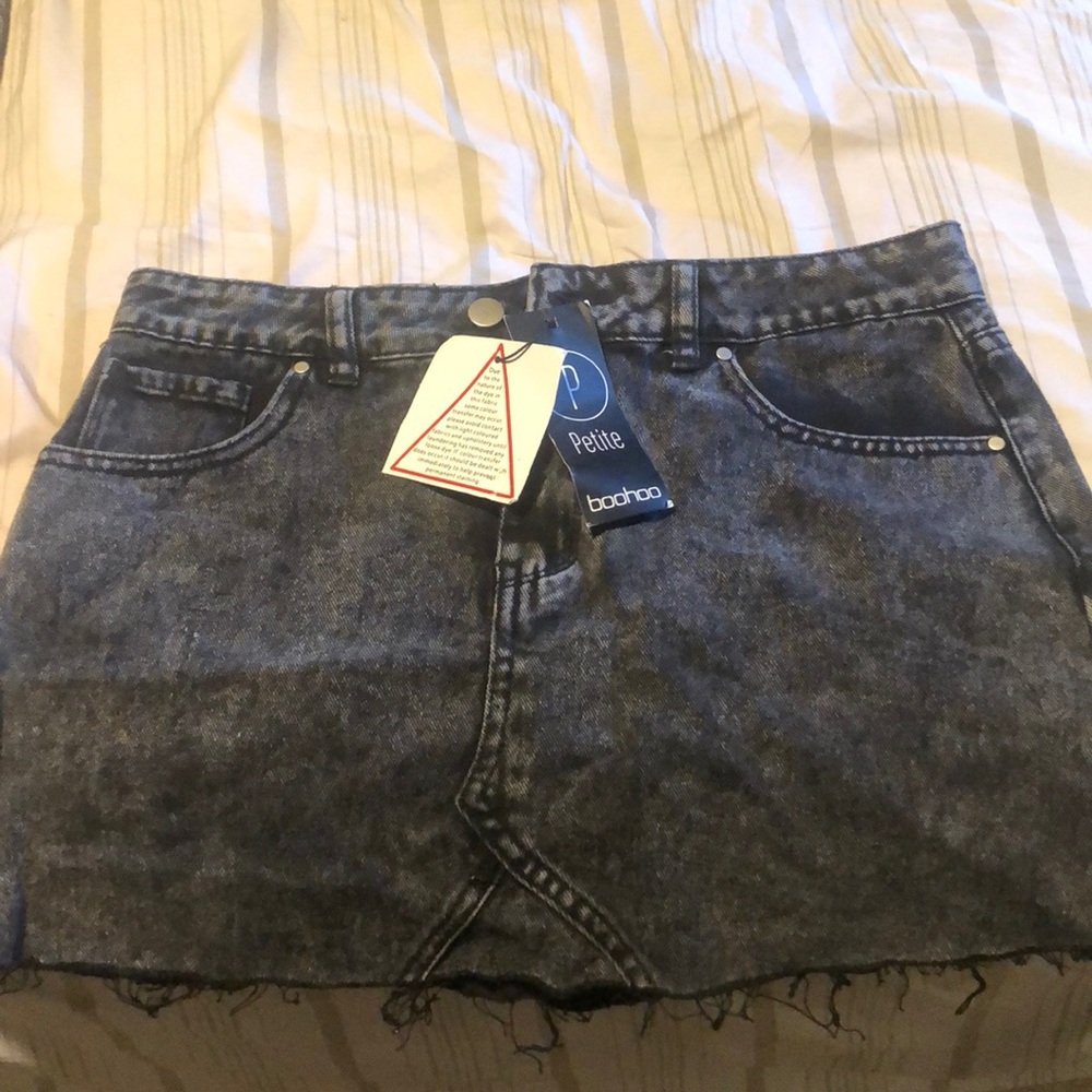 BOOHOO Black washed out denim skirt
